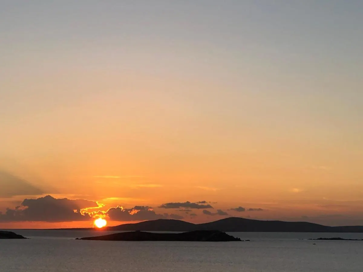 Serenity - Traditional House With Stunning Sea View Villa Tagoo  Сasa de vacaciones